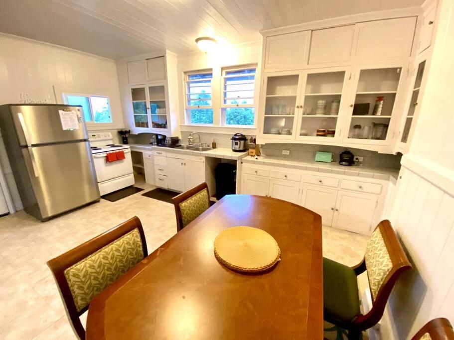 Your Hilo Homebase - Lovely 3 Bedroom In Heart Of Hilo With Ac! Exterior foto