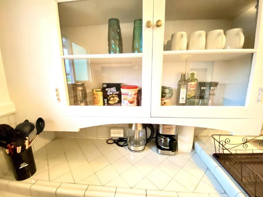 Your Hilo Homebase - Lovely 3 Bedroom In Heart Of Hilo With Ac! Exterior foto
