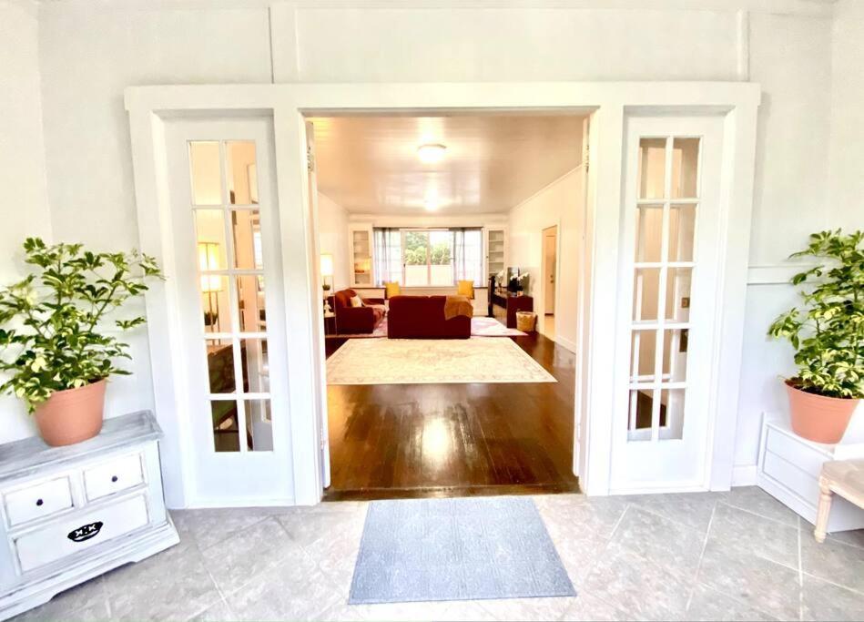 Your Hilo Homebase - Lovely 3 Bedroom In Heart Of Hilo With Ac! Exterior foto